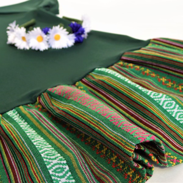 Stilizēta latvju raksta kleitiņas
