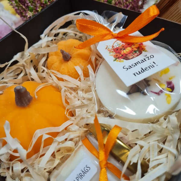 Dāvanu komplekts rudens noskaņai