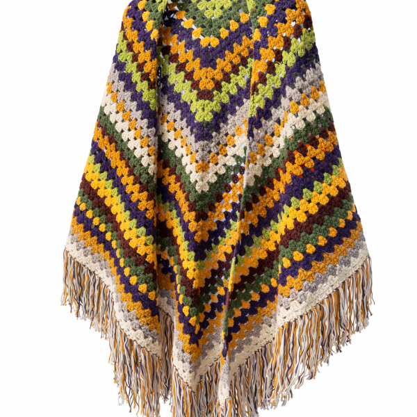 Tamborēts plecu lakats