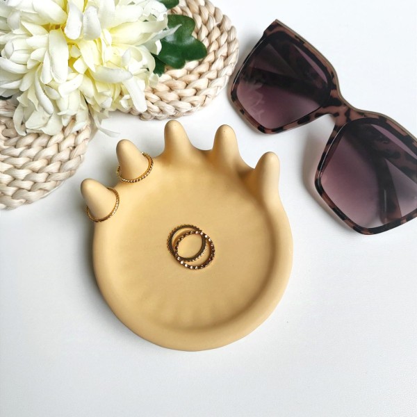 Dekoratīvs trauks rotām, dzeltens