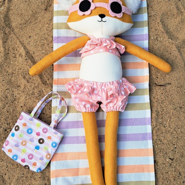 🏖️ Lellīte lapsiņa ar pludmales komplektu