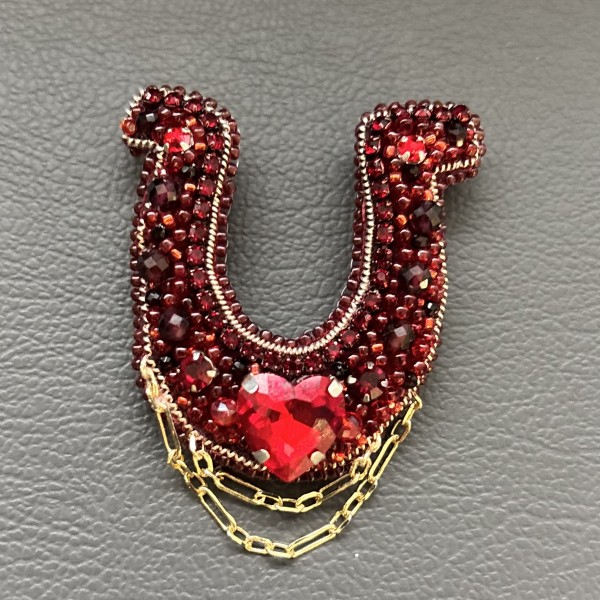 Piespraude “Pakavs ar sirdi”