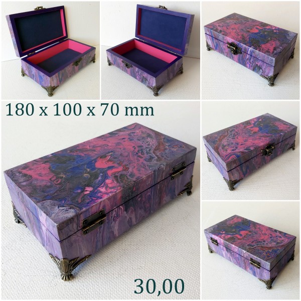 Koka lādīte (roku darbs).  Шкатулка