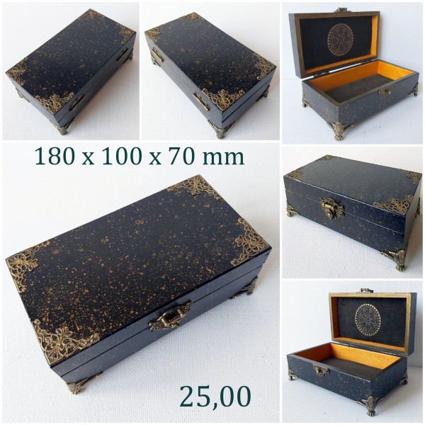 Koka lādīte (roku darbs).  Шкатулка