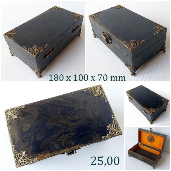 Koka lādīte (roku darbs).  Шкатулка