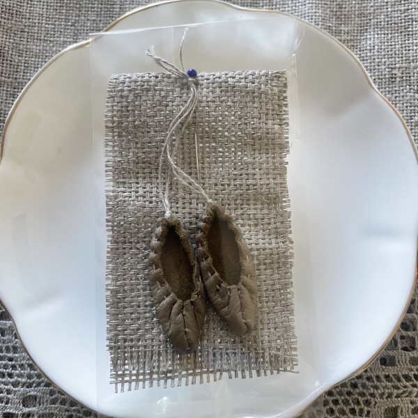 Miniatūras pastaliņas