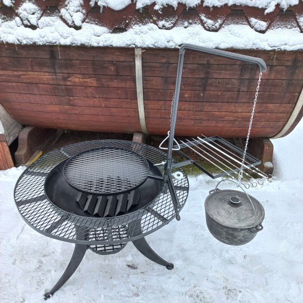 Trīs vienā