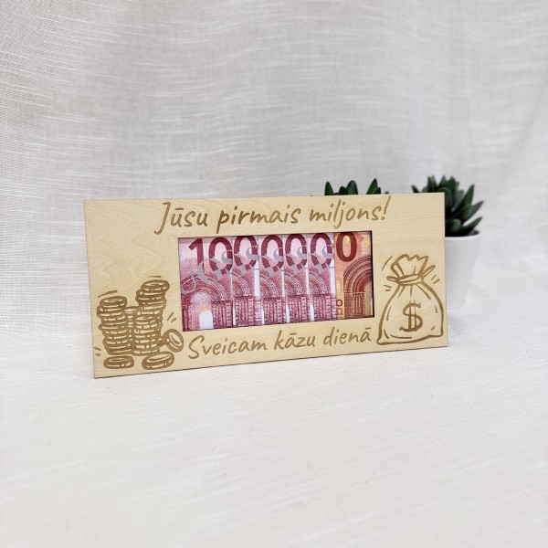 Tavs pirmais miljons – personalizējama koka dekorācija