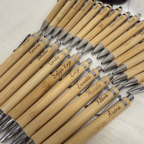 Personalizēta pildspalva no bambusa