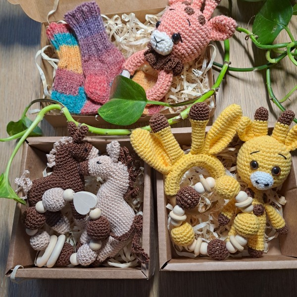 Dāvanu komplekts mazulim.