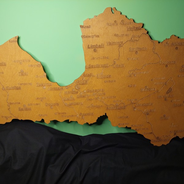 Sienas dekors "Latvijas karte"