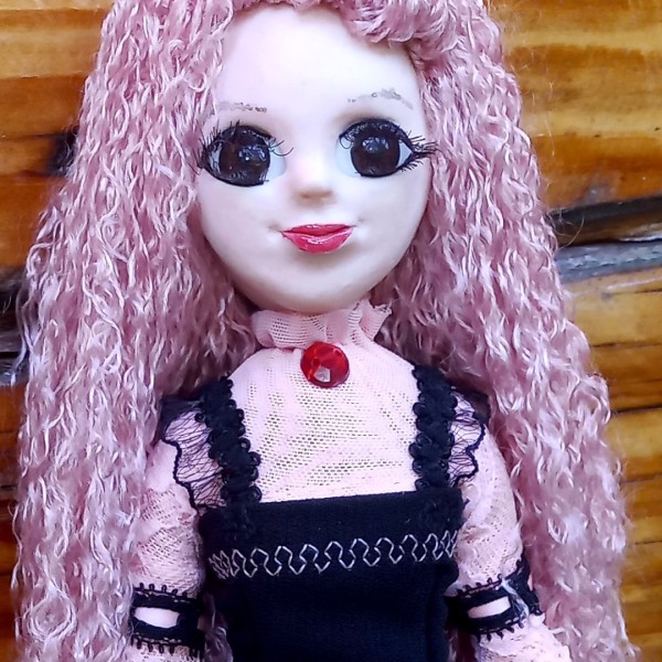 Lelle "Mīļā meitene"