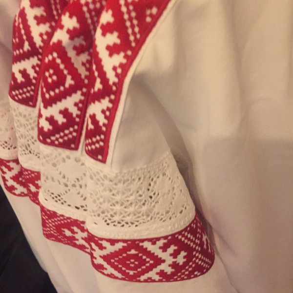 Izvaltas krekls. Latgales tautiskais kreks. Izvaltas Tautiskā linu blūze.