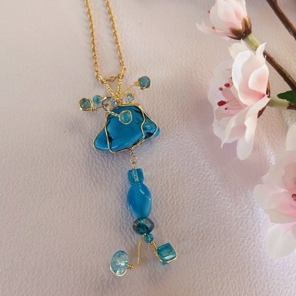 Divdaļīgs kulons ar Tirkīza zilo akmeni