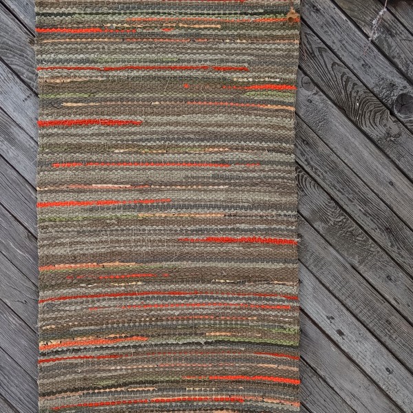 Austs grīdas celiņš, izmērs ,,mammai pie gultas''. -58cm x 155cm