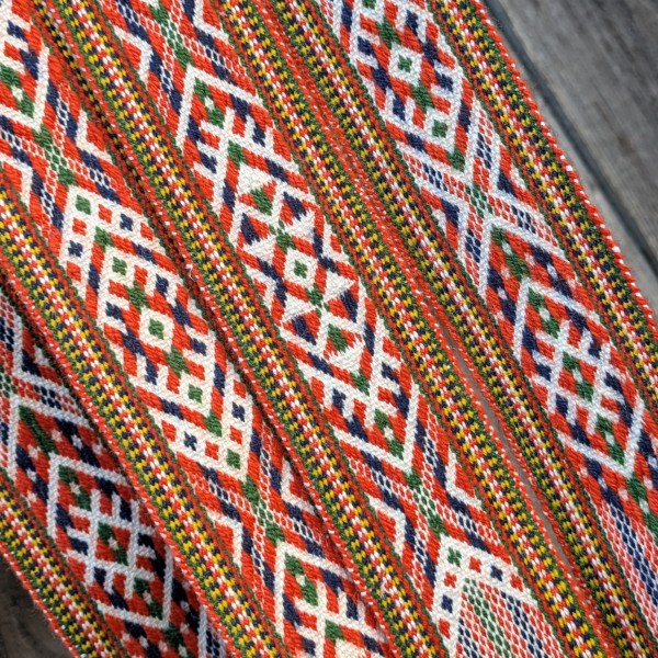 Jūrkalnes tautiskā josta, Alsungas  josta III tips, ar maiņu rakstiem.Kurzeme