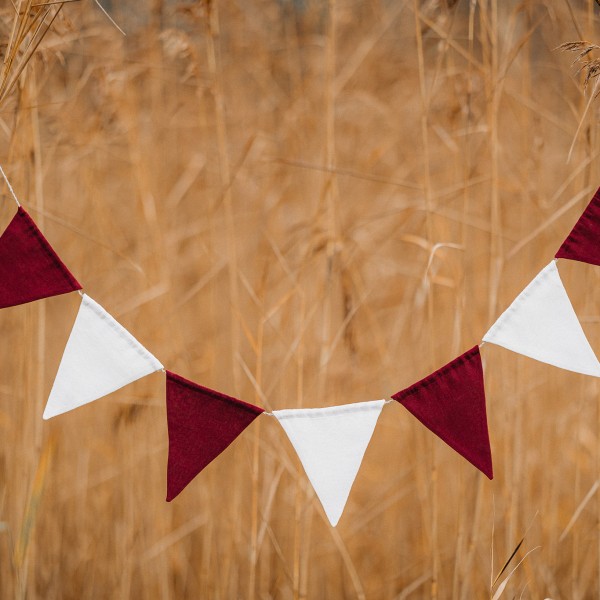 Lina karodziņu virtene