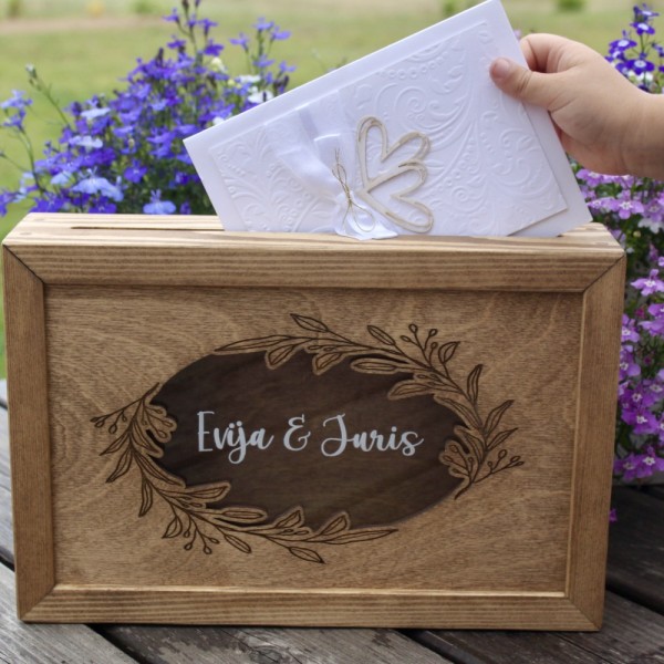 Personalizēta kāzu aplokšņu kaste