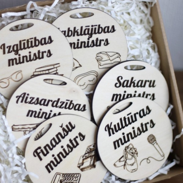 Kāzu amatu koka medaļas