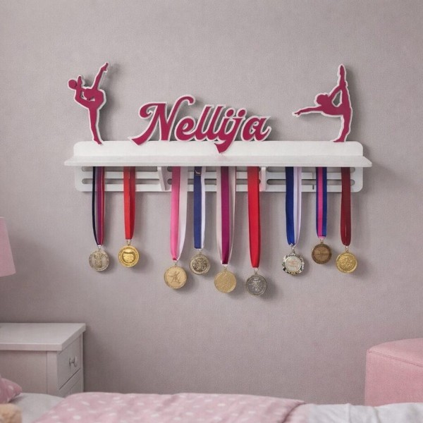 Perosnalizēts medaļu stends/ kausu plaukts
