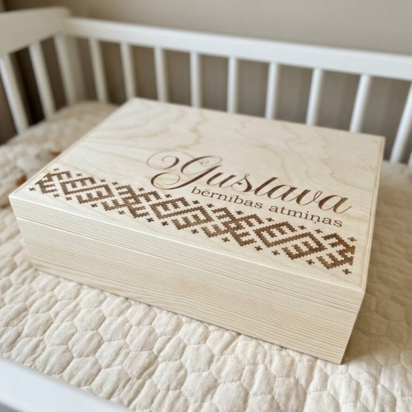 Personalizēta mazuļa koka atmiņu lāde/pūra lāde