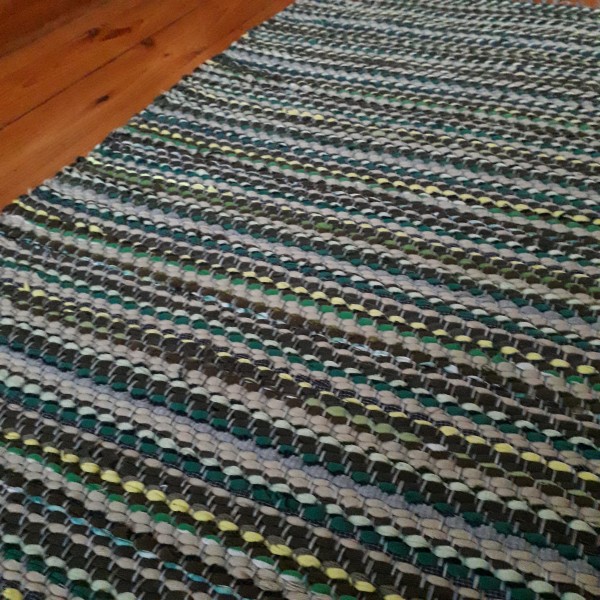 Dabas toņu paklājiņš 1.18m x 0.62m