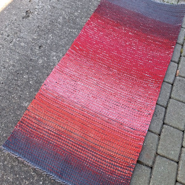 Sārti pelēko toņu pārejas 1.53m