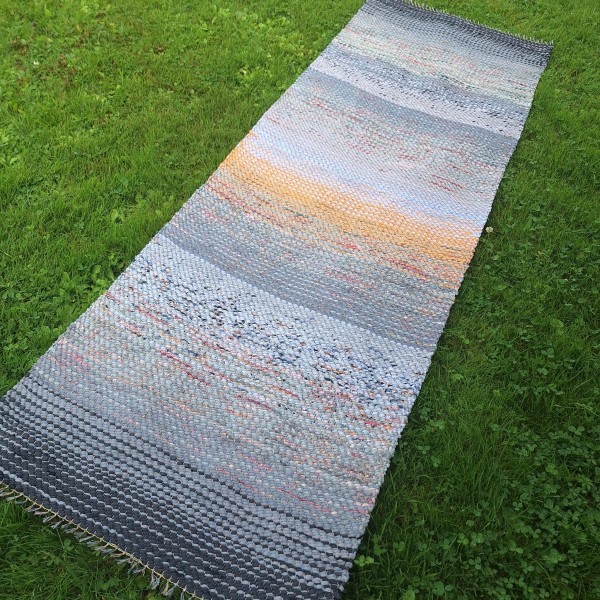 Paklājs ar saulīti 1.82m