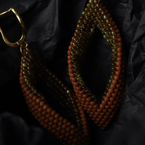 Oranžie lapiņu auskari