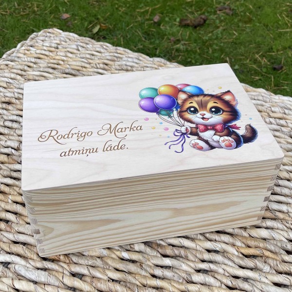 Rotaļlietu un mantu kaste bērnam, personalizēta dāvana bērnam. Modelis Nr.3.