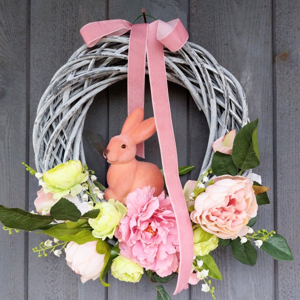 Pavasarīgs durvju dekors