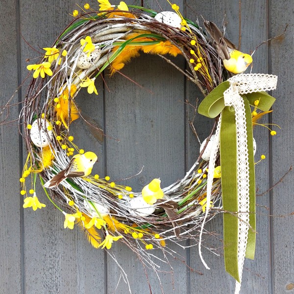 Pavasarīgs durvju dekors!