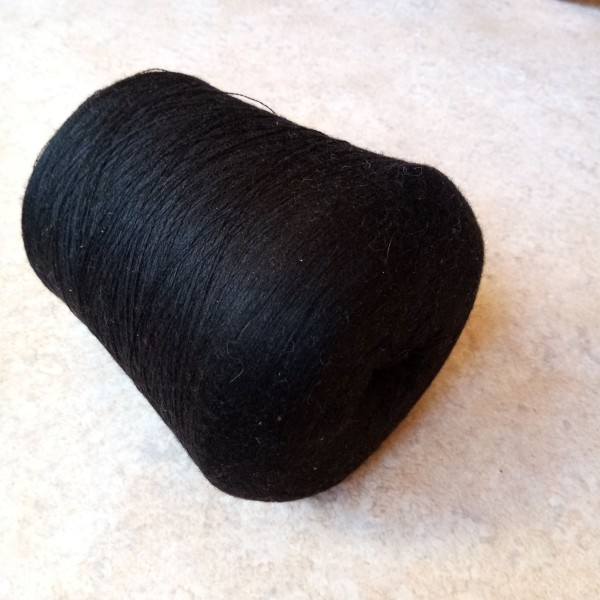 Melna dzija - pusvilna