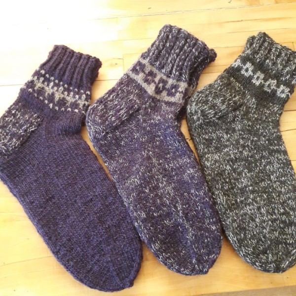 Adītas vilnas zeķes